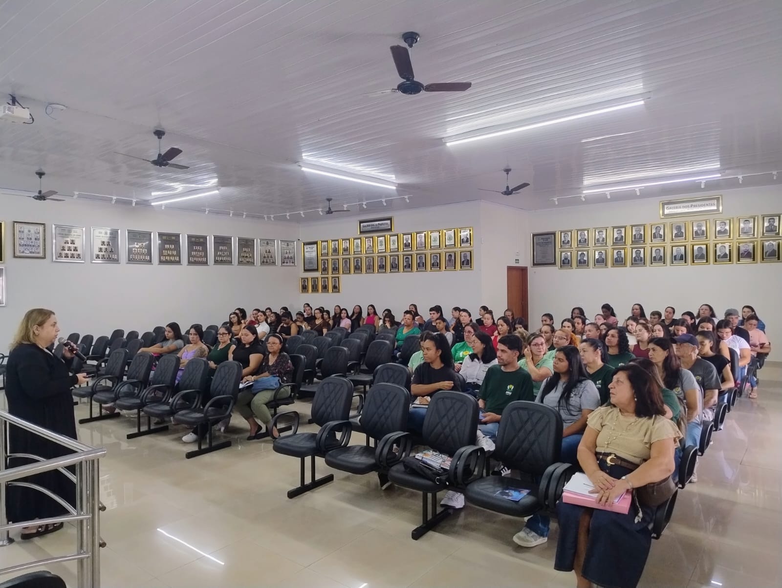 Formação presencial com o tema: Manejo de Crises - CAJOBI-SP